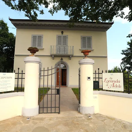 לינה וארוחת בוקר La Di Adele - Il Giardinetto 3*