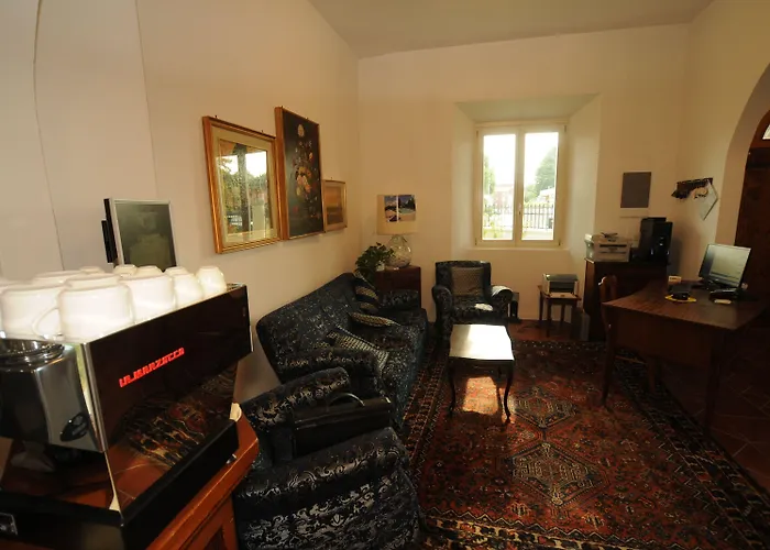 לינה וארוחת בוקר La Di Adele - Il Giardinetto 3*